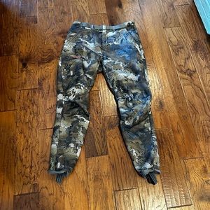 Sitka Gradient Pant Size L. Like New. GoreOptifade Timber